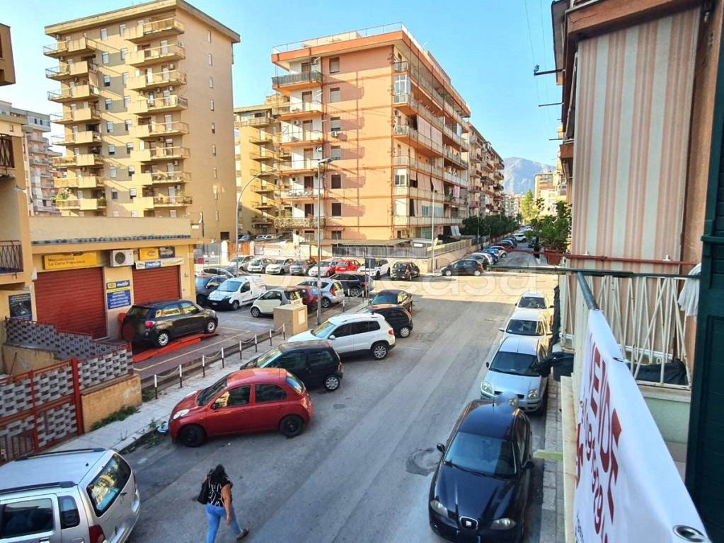 Appartamento in vendita a Palermo via Giacomo Alagna, 27