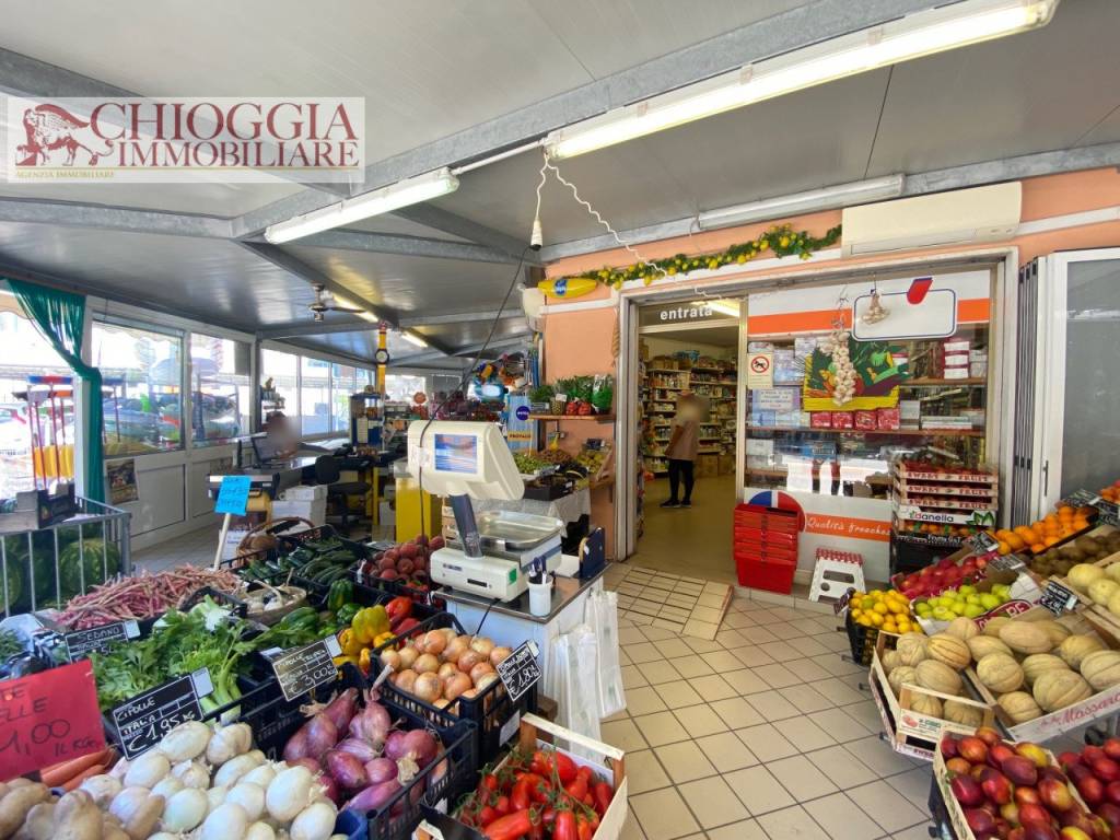 Supermercato/Minimarket in vendita a Rosolina via Trieste