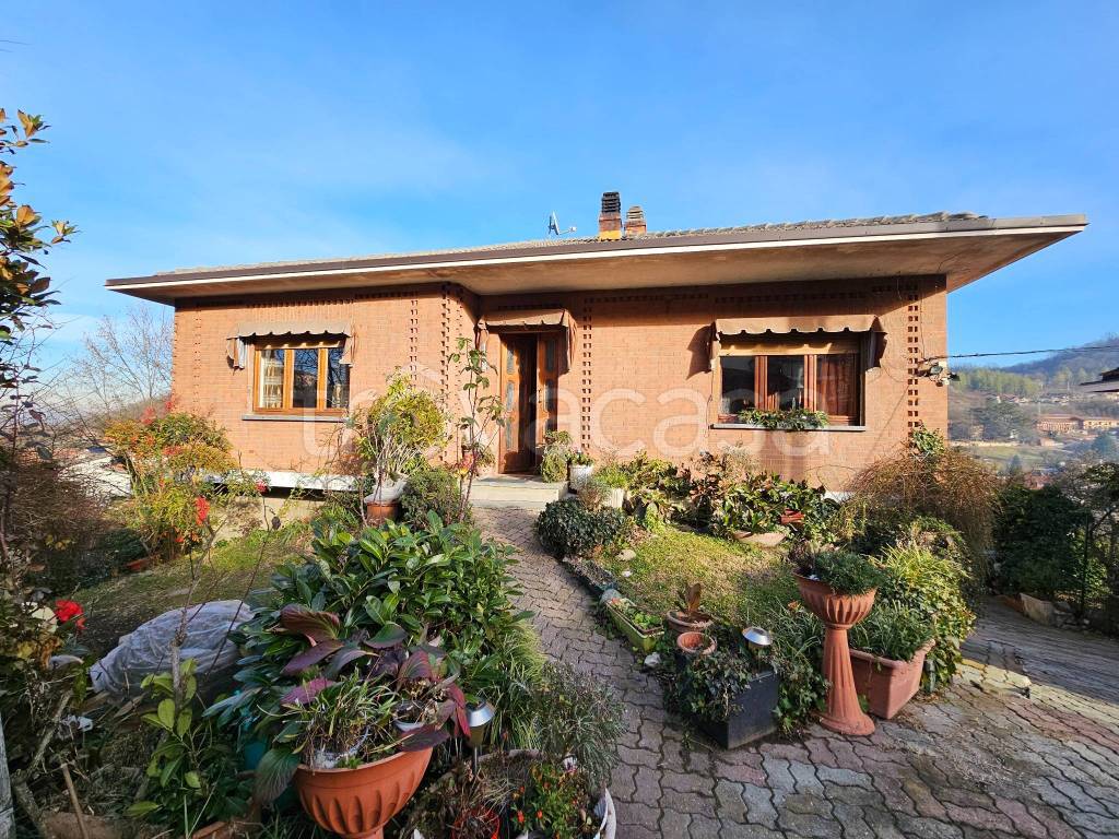 Villa Bifamiliare in vendita a Castiglione Torinese via Bernardi