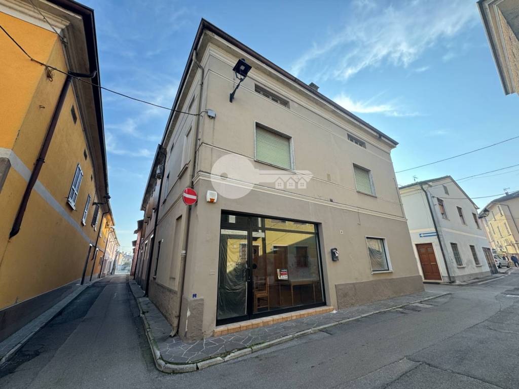 Casa Indipendente in vendita a Isorella via palestro, 49