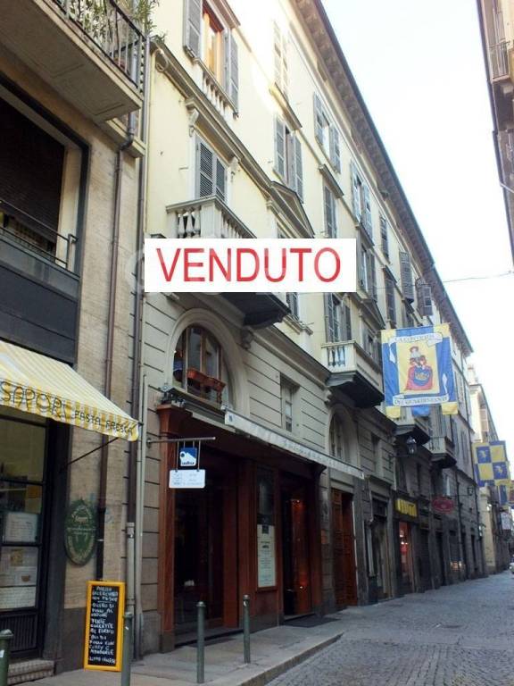 Appartamento in vendita a Torino via San Tommaso