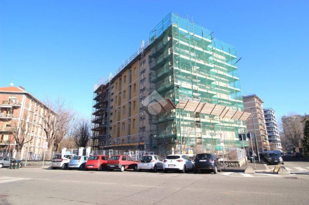 Appartamento in vendita a Torino corso Cadore, 7