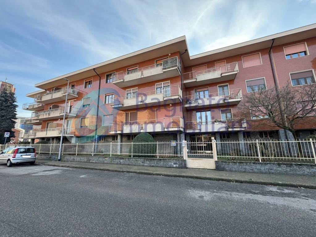 Appartamento in vendita a Novara via Luigi Visintin, 18