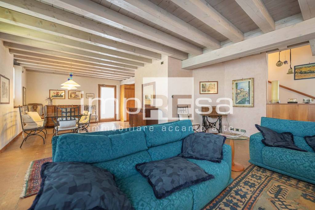Villa a Schiera in vendita a Conegliano via Marcorà, 33