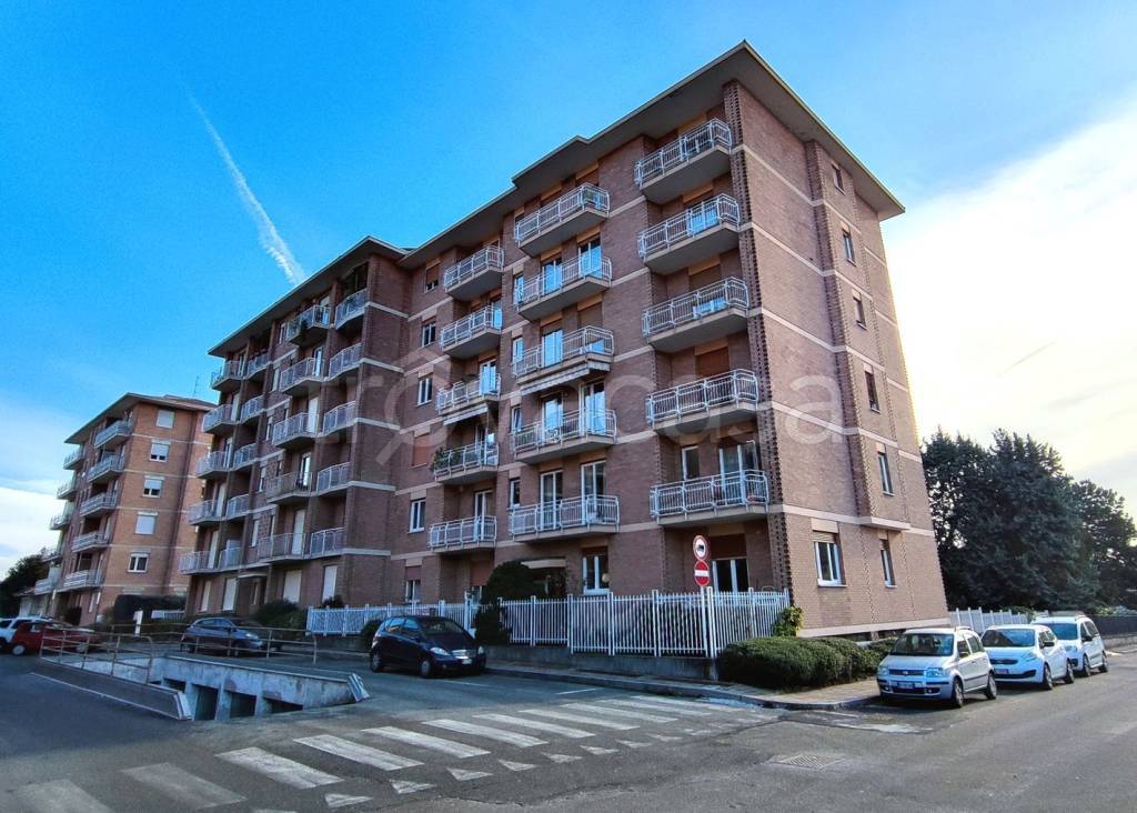 Appartamento in vendita a Biella via Giuseppe Perotti