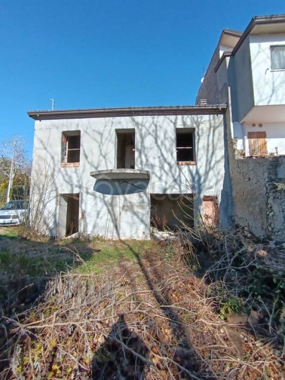 Villa a Schiera in vendita a Gemmano via Farneto