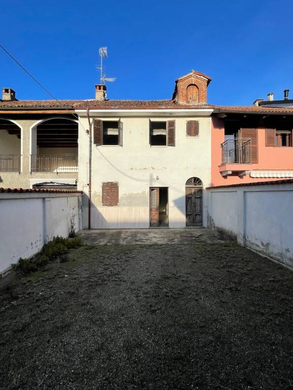 Casa Indipendente in vendita a Desana via Vincenzo Gioberti, 48