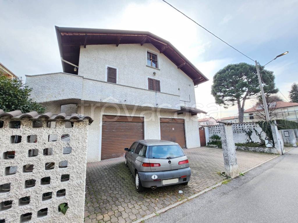 Appartamento in vendita a Turate via Veneto, 1