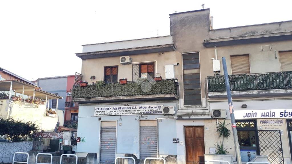 Appartamento in vendita a Roma via del Torraccio di Torrenova, 55