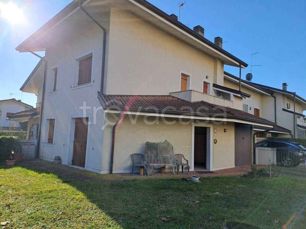 Villa a Schiera in vendita a Cervignano del Friuli via della Turisella