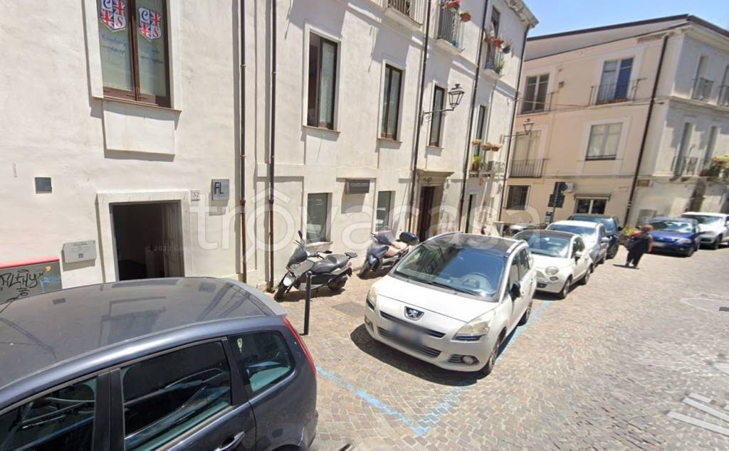 Negozio in vendita a Catanzaro via Giuseppe Raffaelli, 32