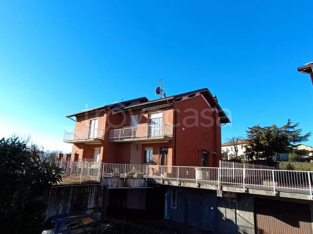 Villa Bifamiliare in vendita a Rocca Grimalda condominio castello