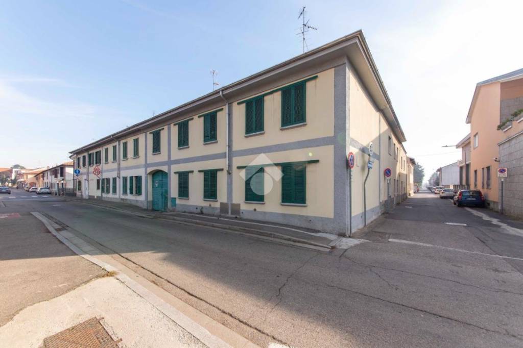 Appartamento in vendita a Lainate via Roma, 55