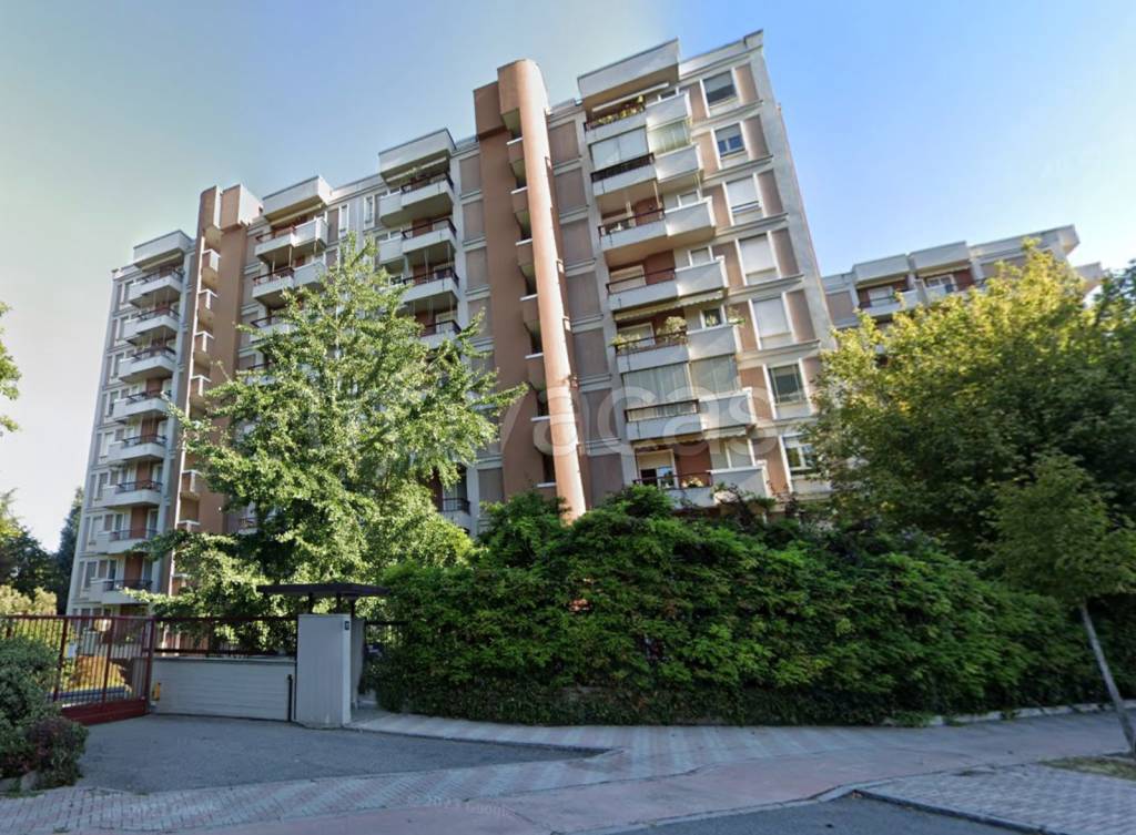 Appartamento in vendita a San Donato Milanese via Rodolfo Morandi, 11