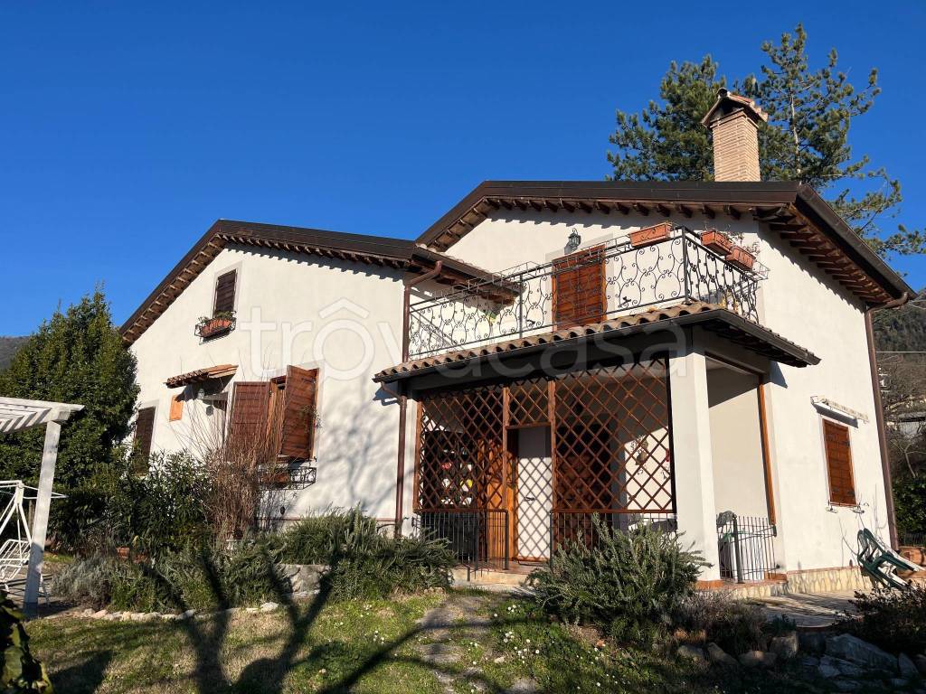 Casale in vendita a Terni via Valnerina, 168