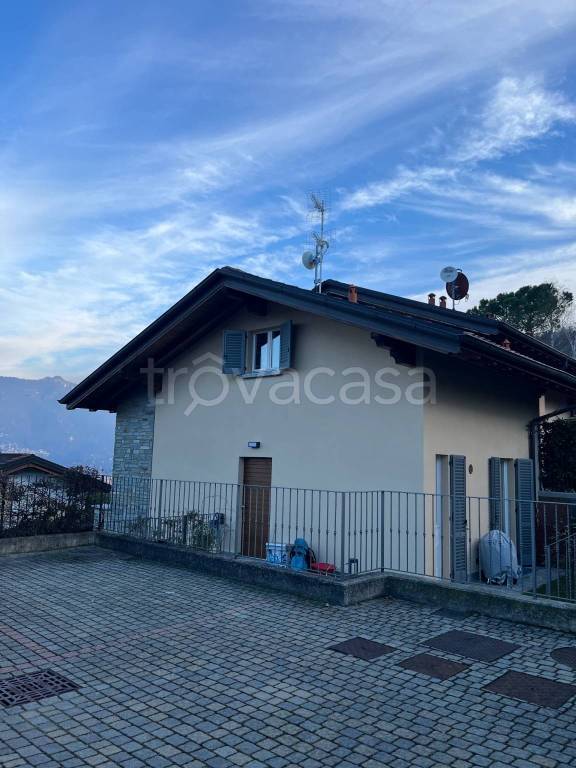 Villa a Schiera in in vendita da privato a Menaggio via Luigi Cadorna, 89