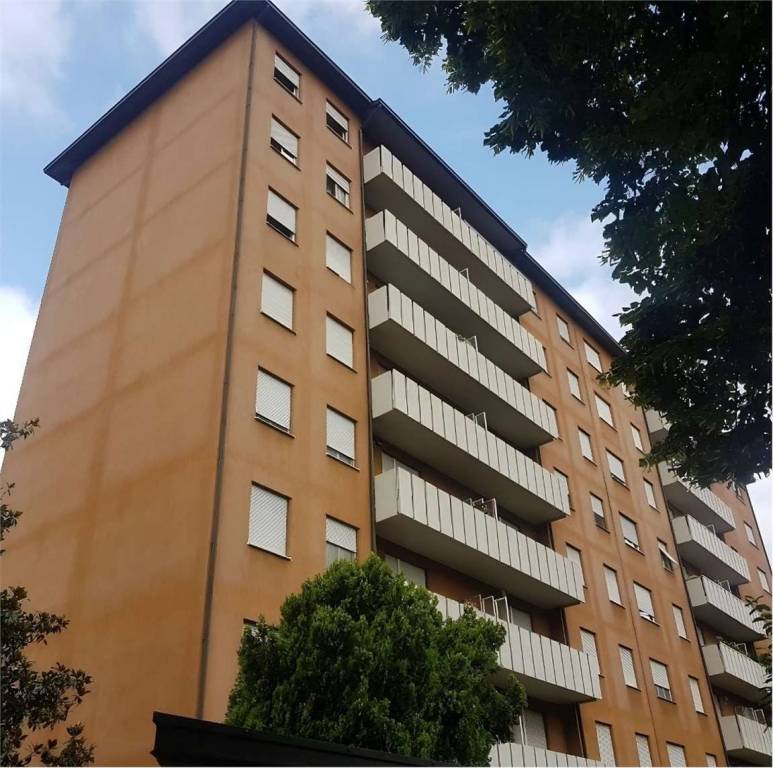 Appartamento all'asta a Cinisello Balsamo via Corridoni, 55A