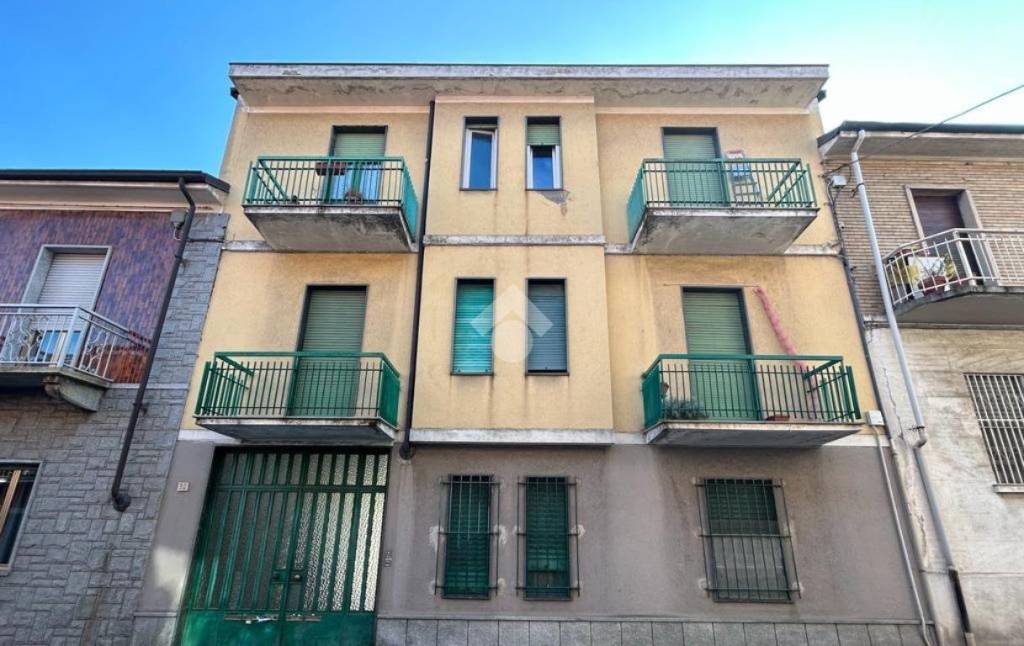 Appartamento in vendita a Moncalieri via Fratelli Cairoli, 32