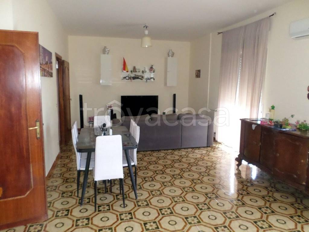 Appartamento in vendita a Palermo via Emerico Luna