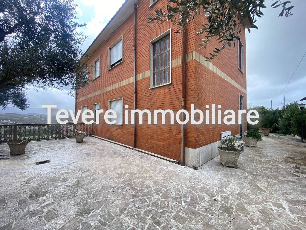 Appartamento in vendita a Gallicano nel Lazio via di Colle Vigne