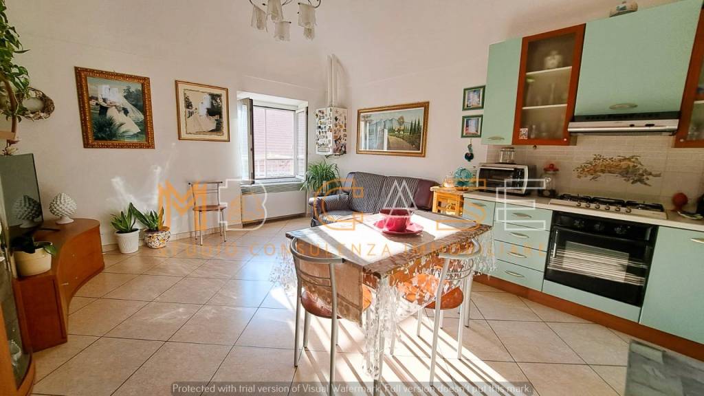 Appartamento in vendita ad Albenga via Medaglie d'Oro