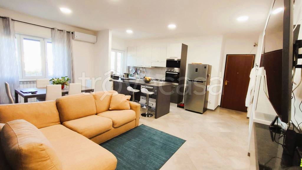 Appartamento in vendita a Santa Marinella via Aurelia, 301