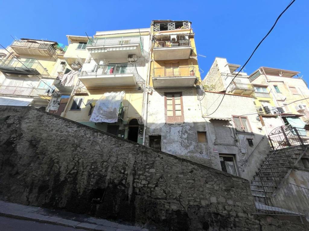 Appartamento in vendita a Palermo via san martino, 111