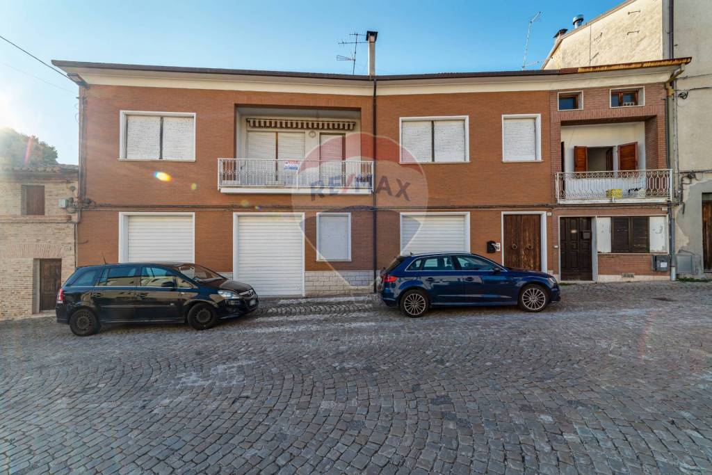 Casa Indipendente in vendita a Santa Maria Nuova via Matteotti, 36
