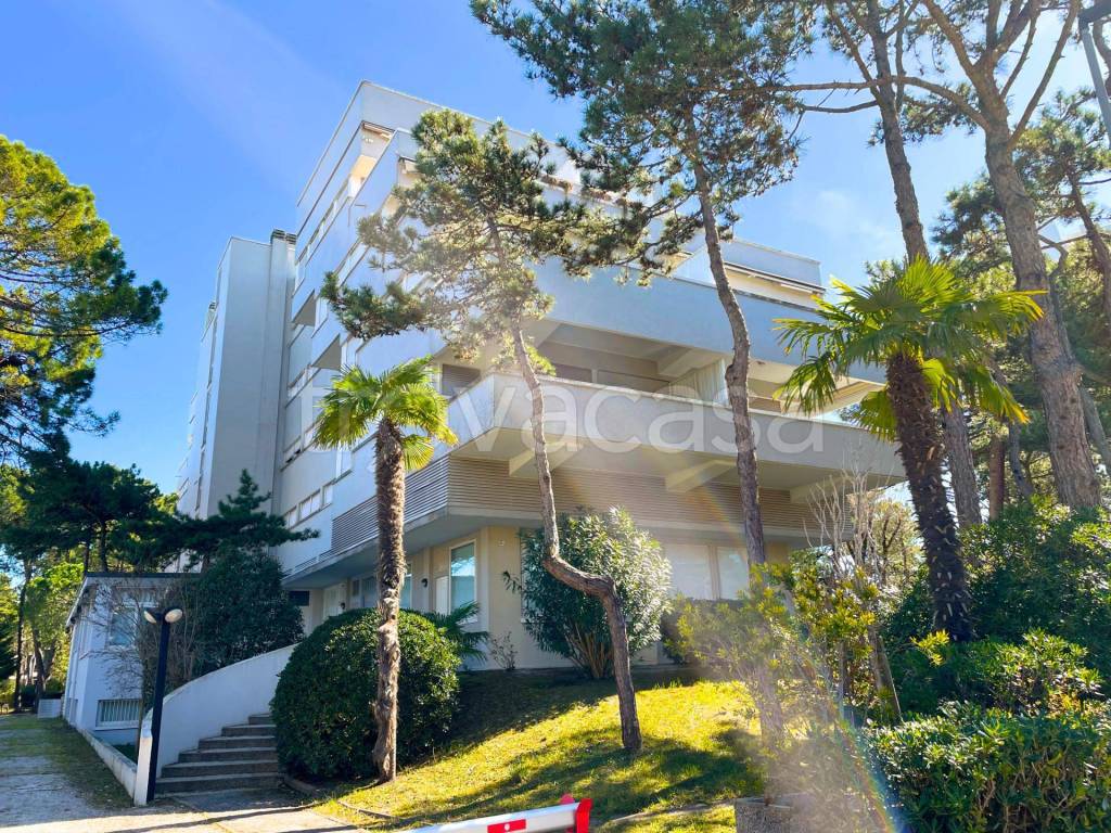 Appartamento in vendita a Lignano Sabbiadoro viale delle Palme, 24