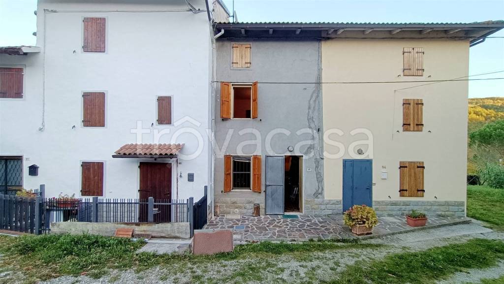 Casa Indipendente in vendita a Camugnano località Molino di Trasserra, 85