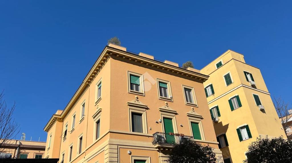 Appartamento in vendita a Roma via Saturnia, 14