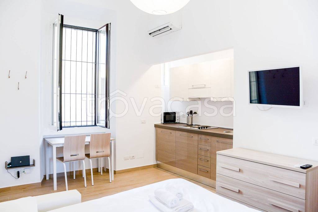 Appartamento in affitto a Milano via Scrivia
