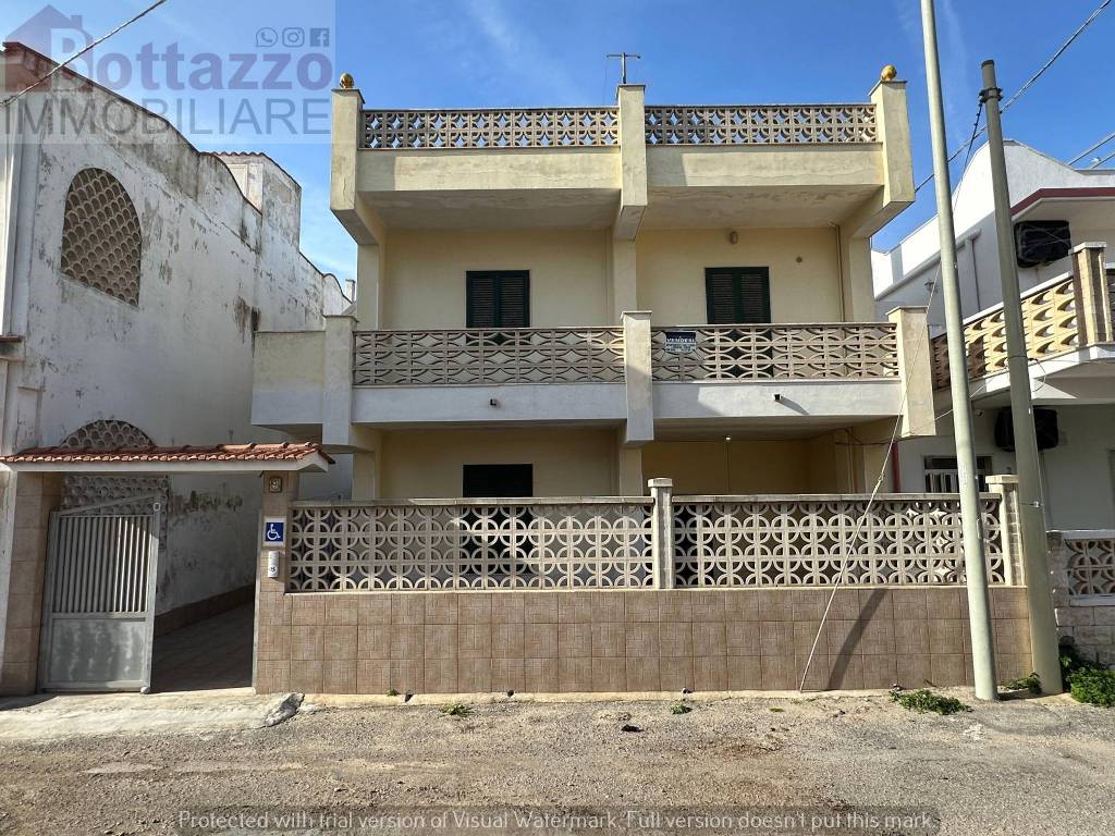 Appartamento in vendita a Lizzano via dei Ciclamini, 9
