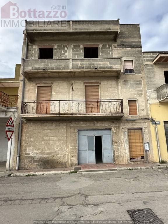 Appartamento in vendita a Lizzano via Luigi di Savoia, 128