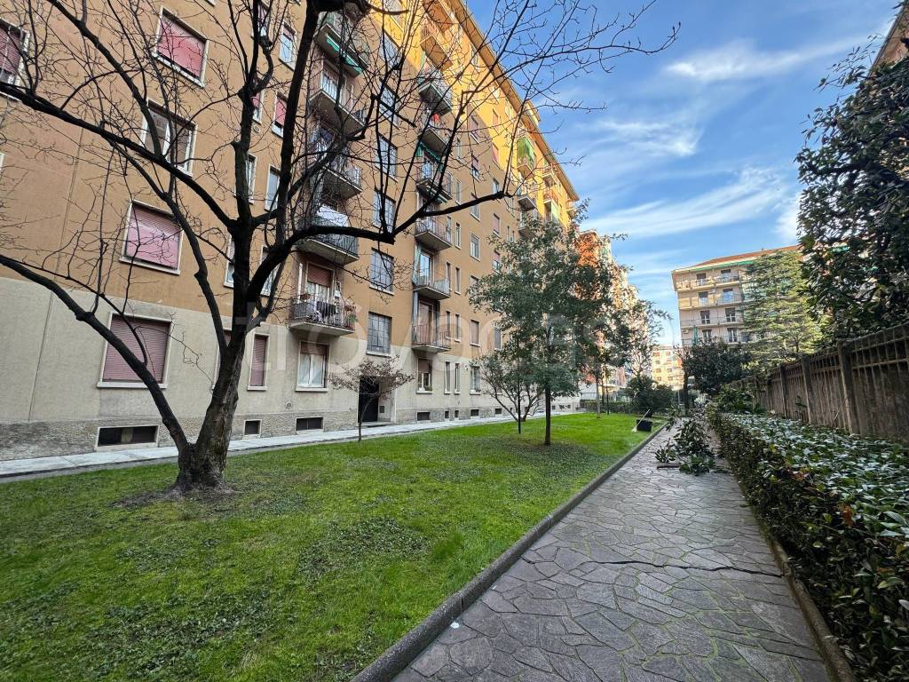 Appartamento in vendita a Milano viale Fulvio Testi, 86