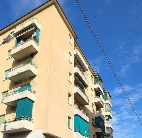 Appartamento in vendita a Trieste via Marco Polo