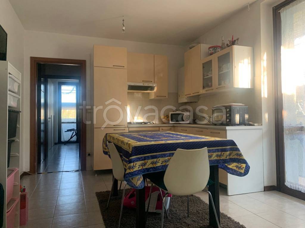 Appartamento in vendita a Torrevecchia Pia via Pertini , 1