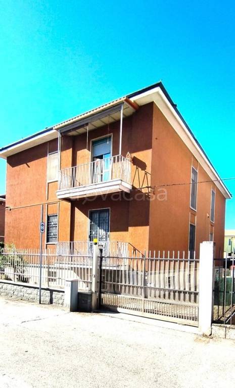 Appartamento in vendita a Locate di Triulzi via donizetti, 12