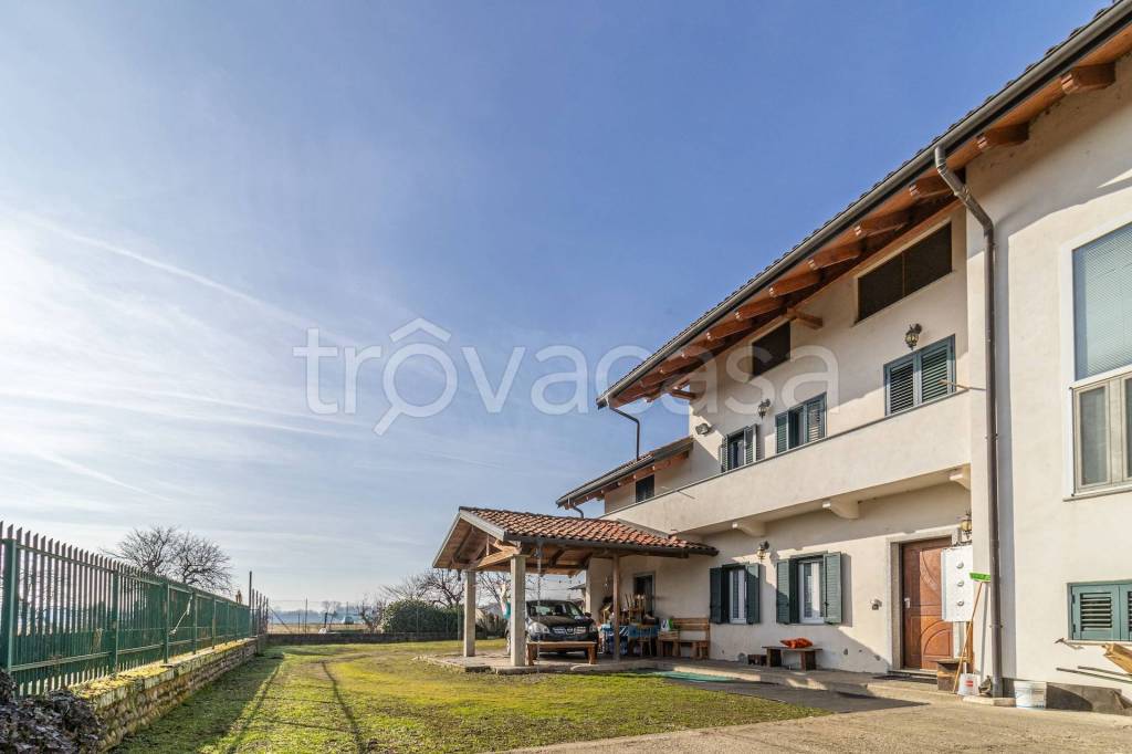 Villa a Schiera in vendita a Gifflenga cantone Castellazzo, 36