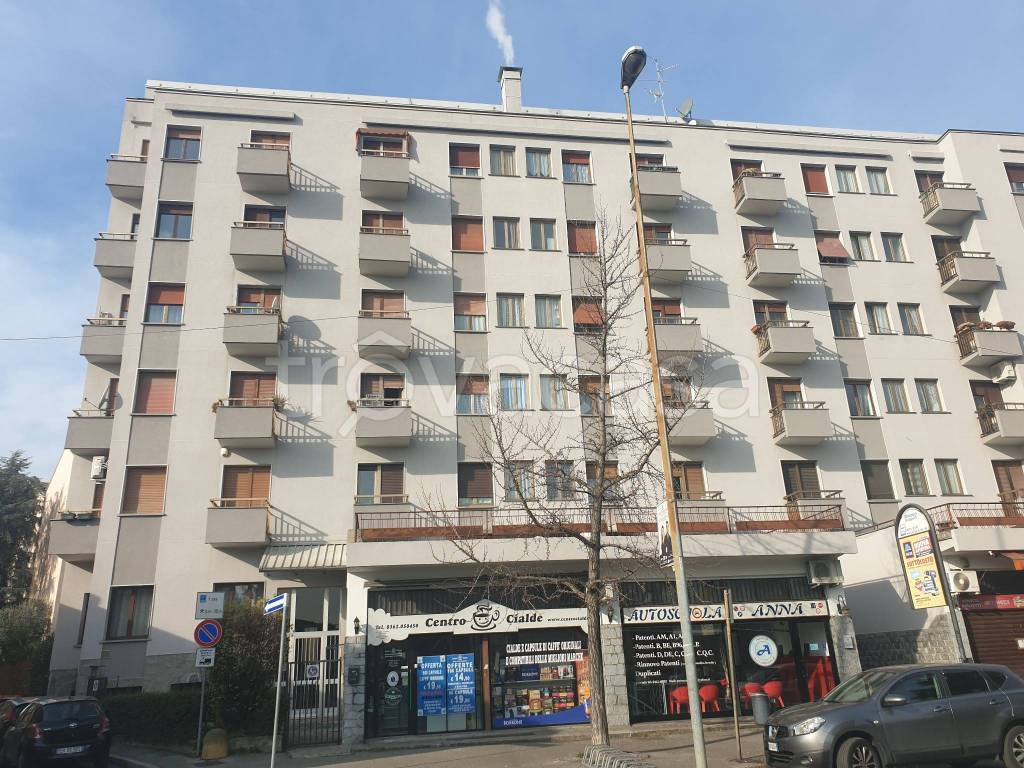 Appartamento in vendita a Nova Milanese via Giuseppe Garibaldi, 92