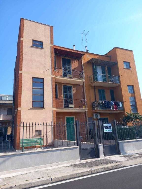 Appartamento in vendita a Tivoli via Abruzzo
