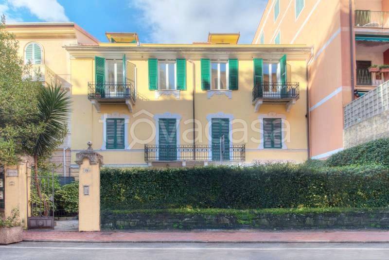 Appartamento in vendita a Santa Margherita Ligure via Maria Maragliano