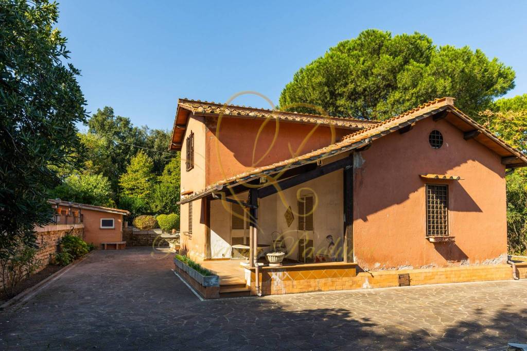 Villa in vendita a Roma via del Quadraro, 295