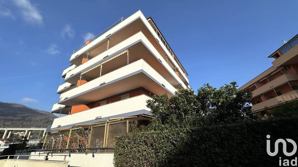 Appartamento in vendita ad Andora via vespucci, 72