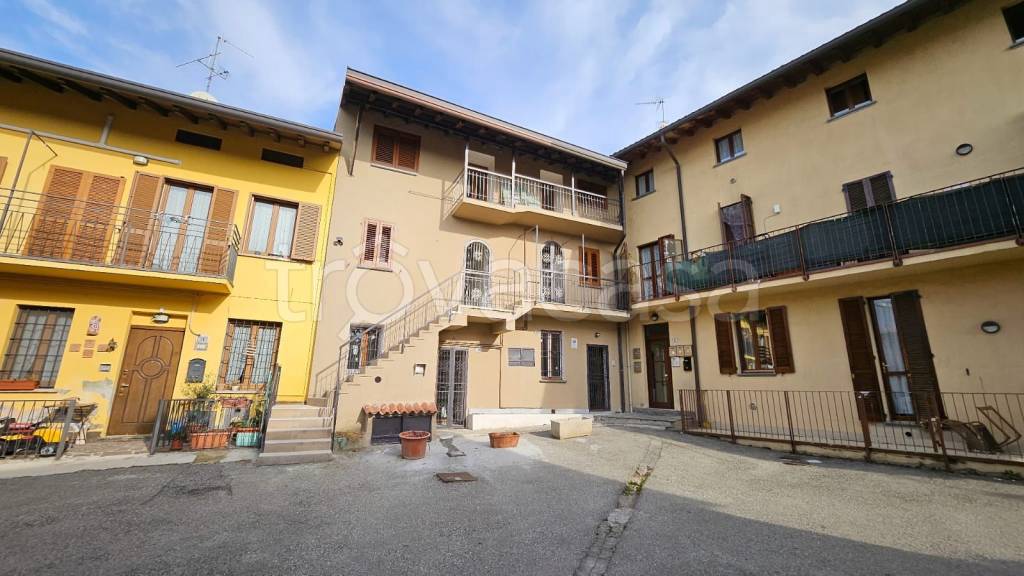 Appartamento in vendita a Brivio via Canosse