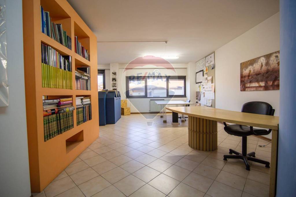 Ufficio in vendita a Bastia Umbra via Veneto, snc