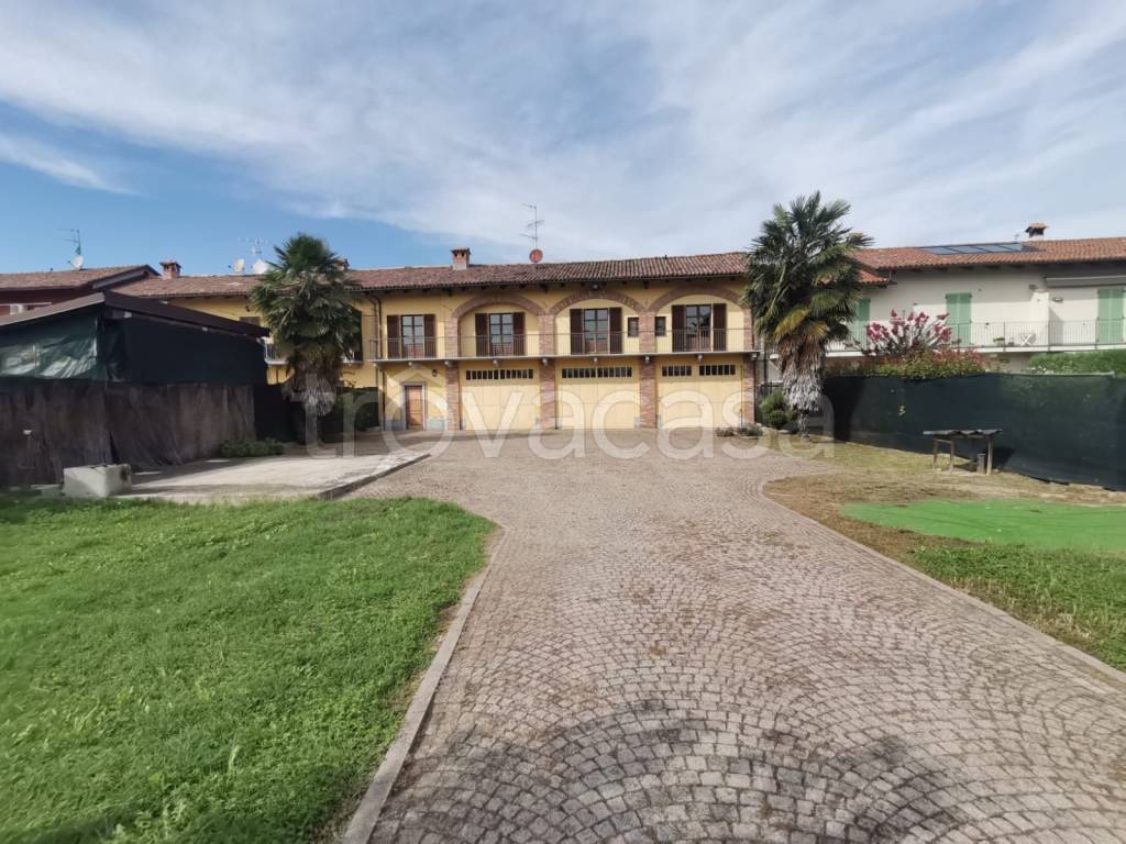 Villa in vendita ad Alba corso Unità d'Italia