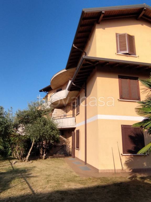 Appartamento in vendita a Dalmine via Monte Sabotino, 1