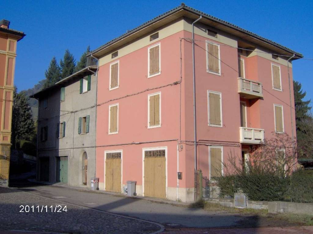 Ufficio in vendita a Monte San Pietro via Lavino 291