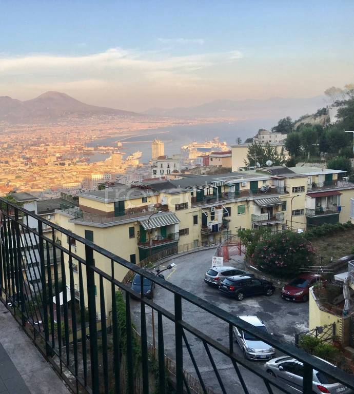 Appartamento in in vendita da privato a Napoli via Girolamo Santacroce, 19
